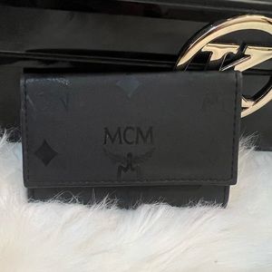 ⭐️MCM Germany Key Ring Holder in Nylon Exterior with Leather Interior.